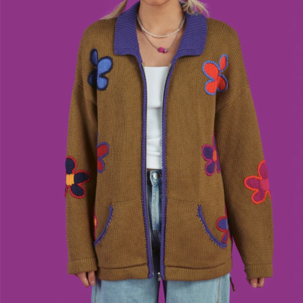 FLOWER CARDIGAN - Picture 5 of 6